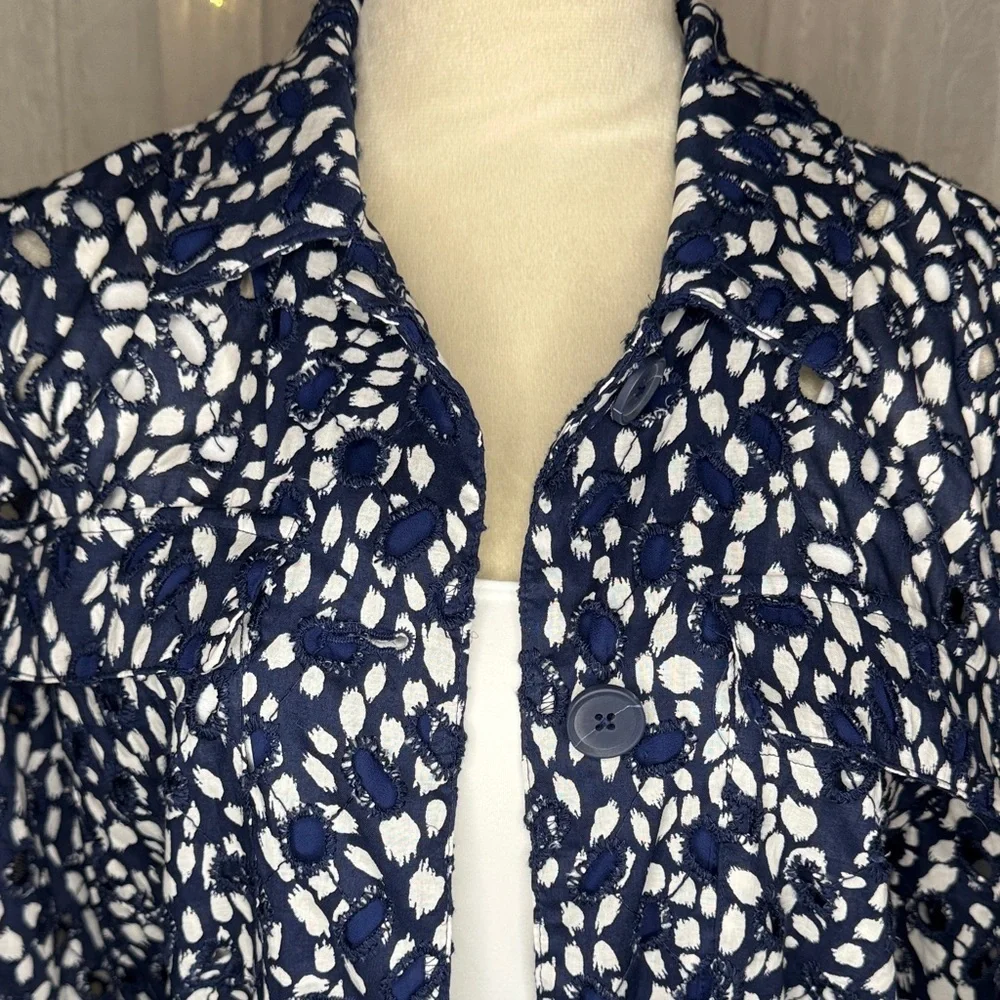 Simply Vera Vera Wang Navy and White Eyelet Textured Blazer